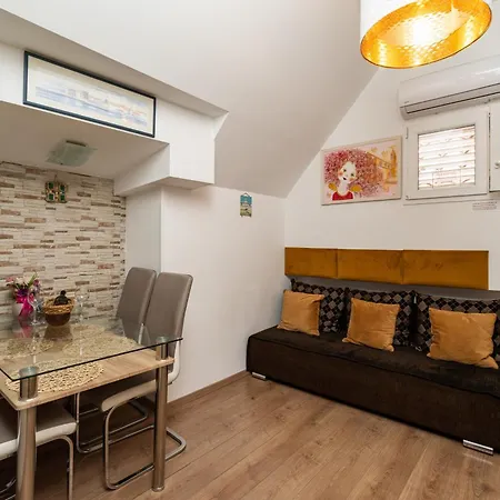 Apartment Neve